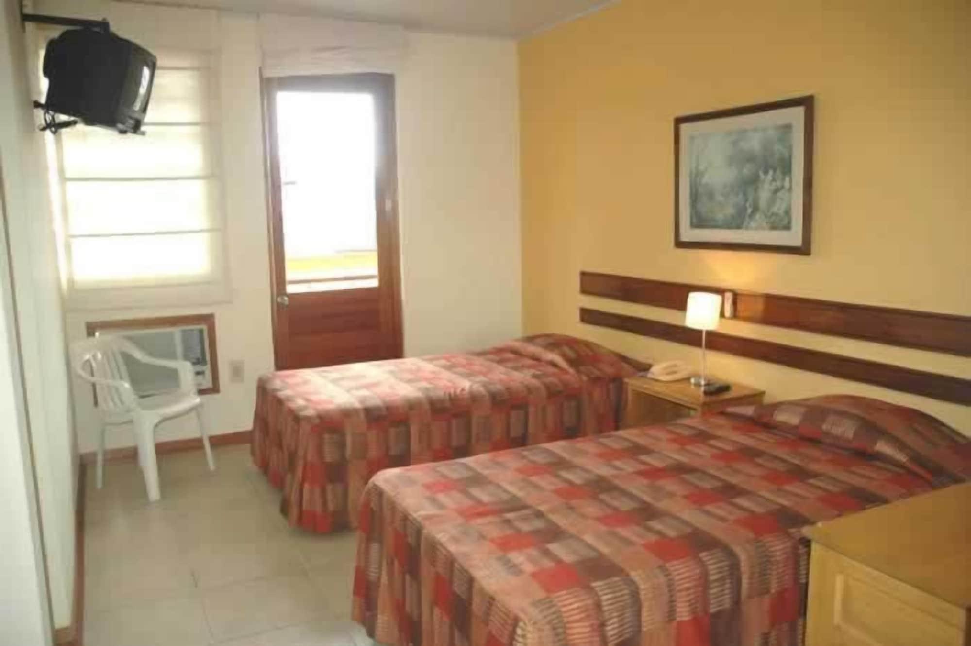 Hotel Acosta Iquitos Ngoại thất bức ảnh