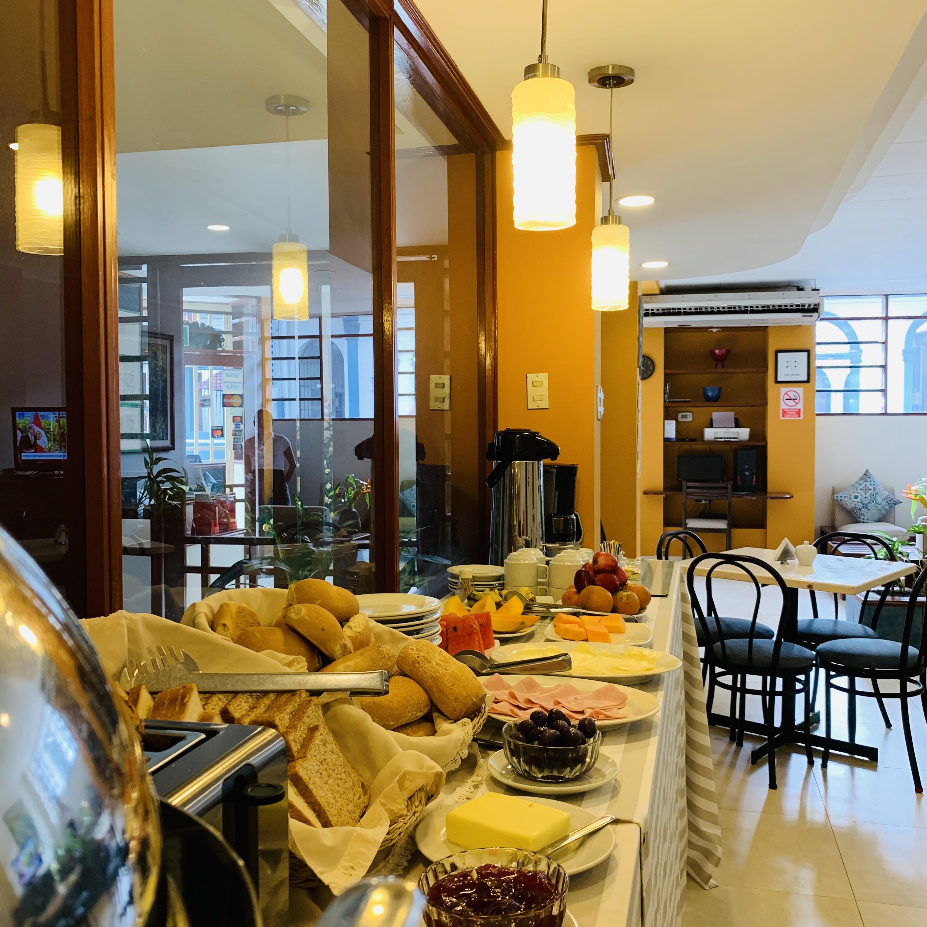 Hotel Acosta Iquitos Ngoại thất bức ảnh