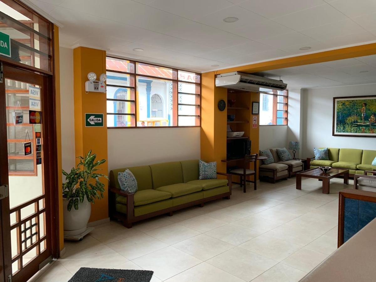 Hotel Acosta Iquitos Ngoại thất bức ảnh