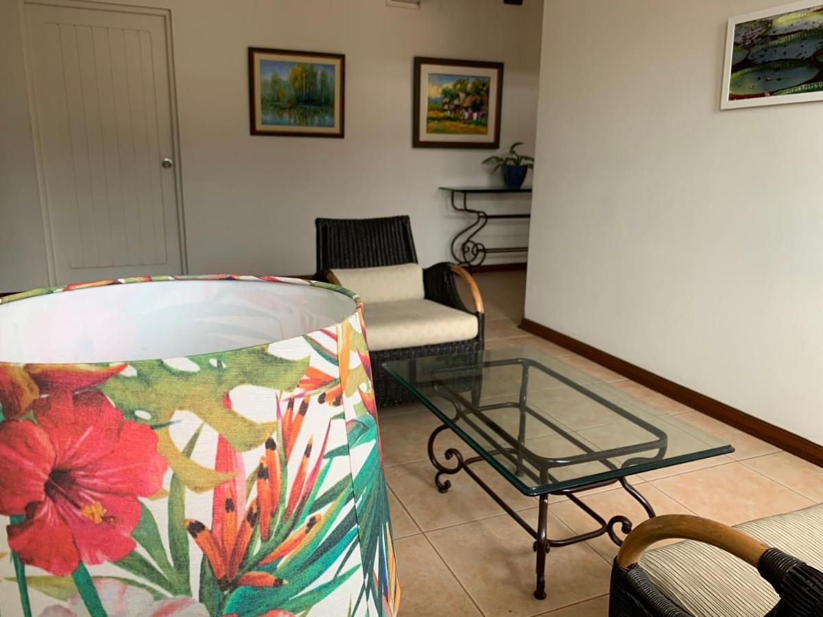 Hotel Acosta Iquitos Ngoại thất bức ảnh