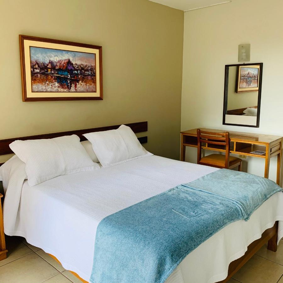 Hotel Acosta Iquitos Ngoại thất bức ảnh