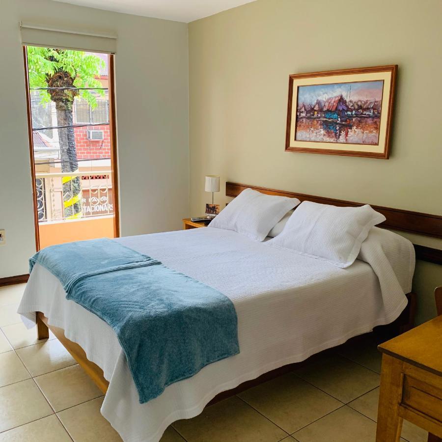 Hotel Acosta Iquitos Ngoại thất bức ảnh