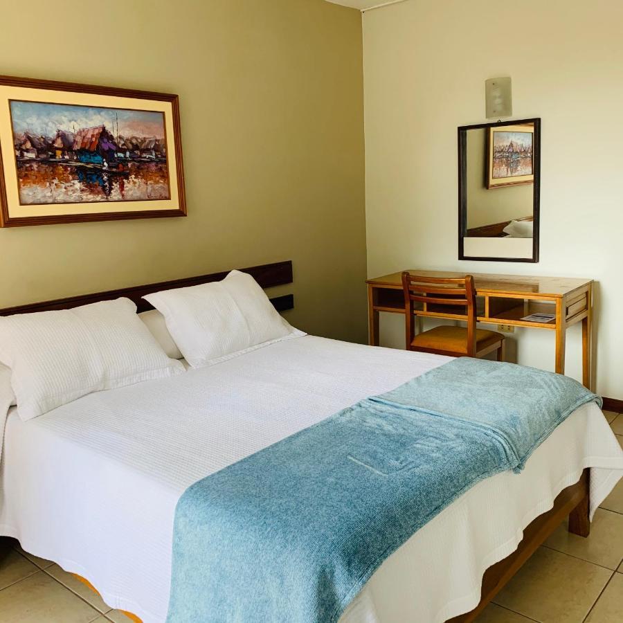 Hotel Acosta Iquitos Ngoại thất bức ảnh