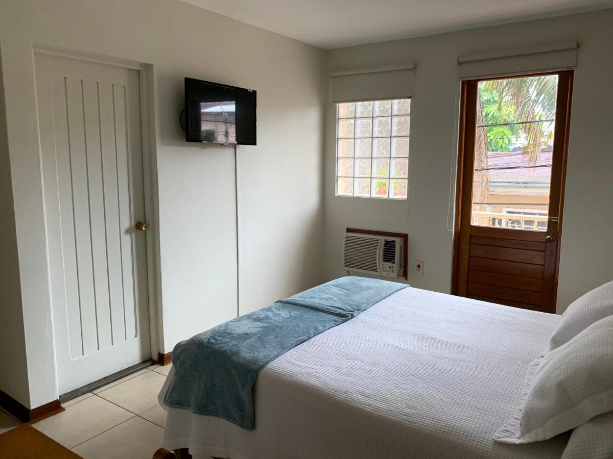 Hotel Acosta Iquitos Ngoại thất bức ảnh